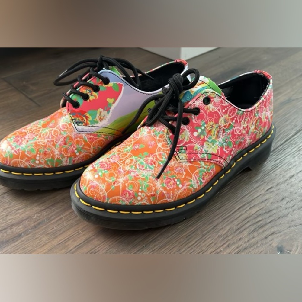 Dr. martens Airware Oxford boot.